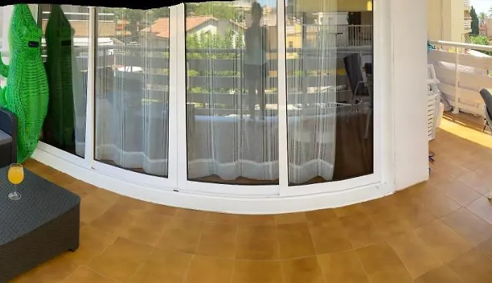 Apartment Playa A 50 Metros Solo Familias